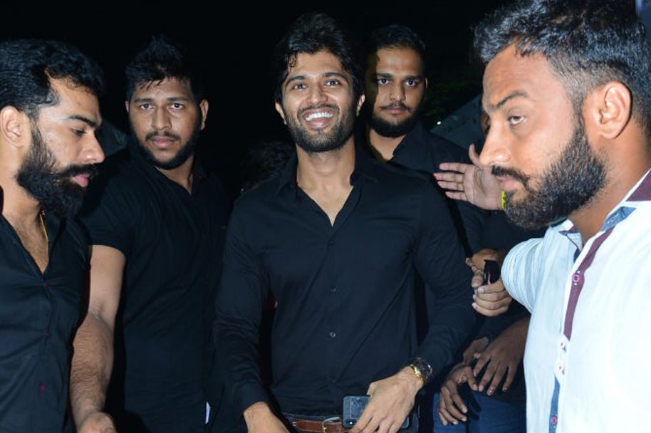 Geeta-Govindham-Pre-Release-Function-Photos